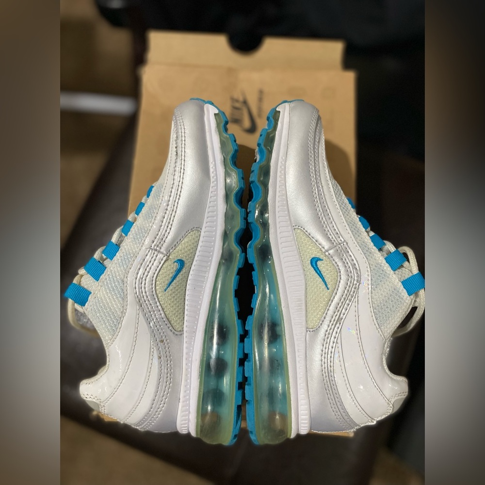 Nike Air Max 24-7 White Metallic Platinum Marina Blue Size 4.5Y - Picture 5 of 10